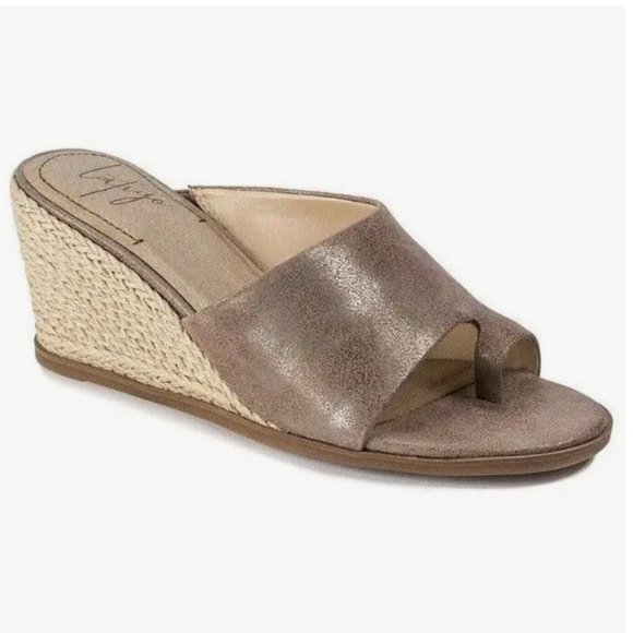 Latigo Shoes - Latigo Wedge "EUC"